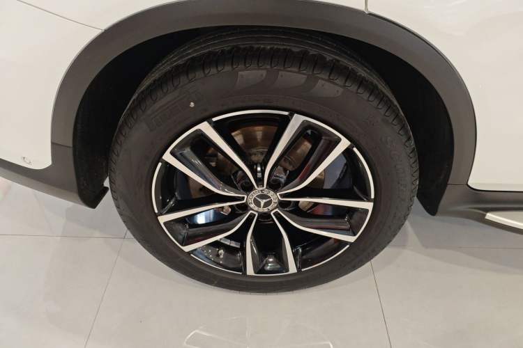 Used Mercedes-Benz GLC 2022 Refreshed GLC 300 L 4MATIC Dynamic Edition Exterior 5