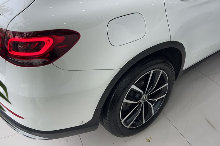 Used Mercedes-Benz GLC 2022 Second Facelift GLC 260 L 4MATIC Luxury Edition Exterior 5