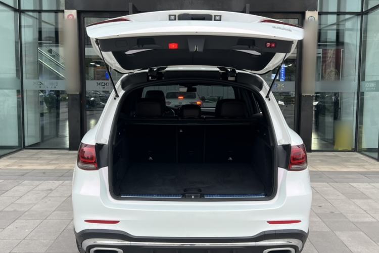 Used Mercedes-Benz GLC 2022 Second Facelift GLC 260 L 4MATIC Luxury Edition Exterior 5