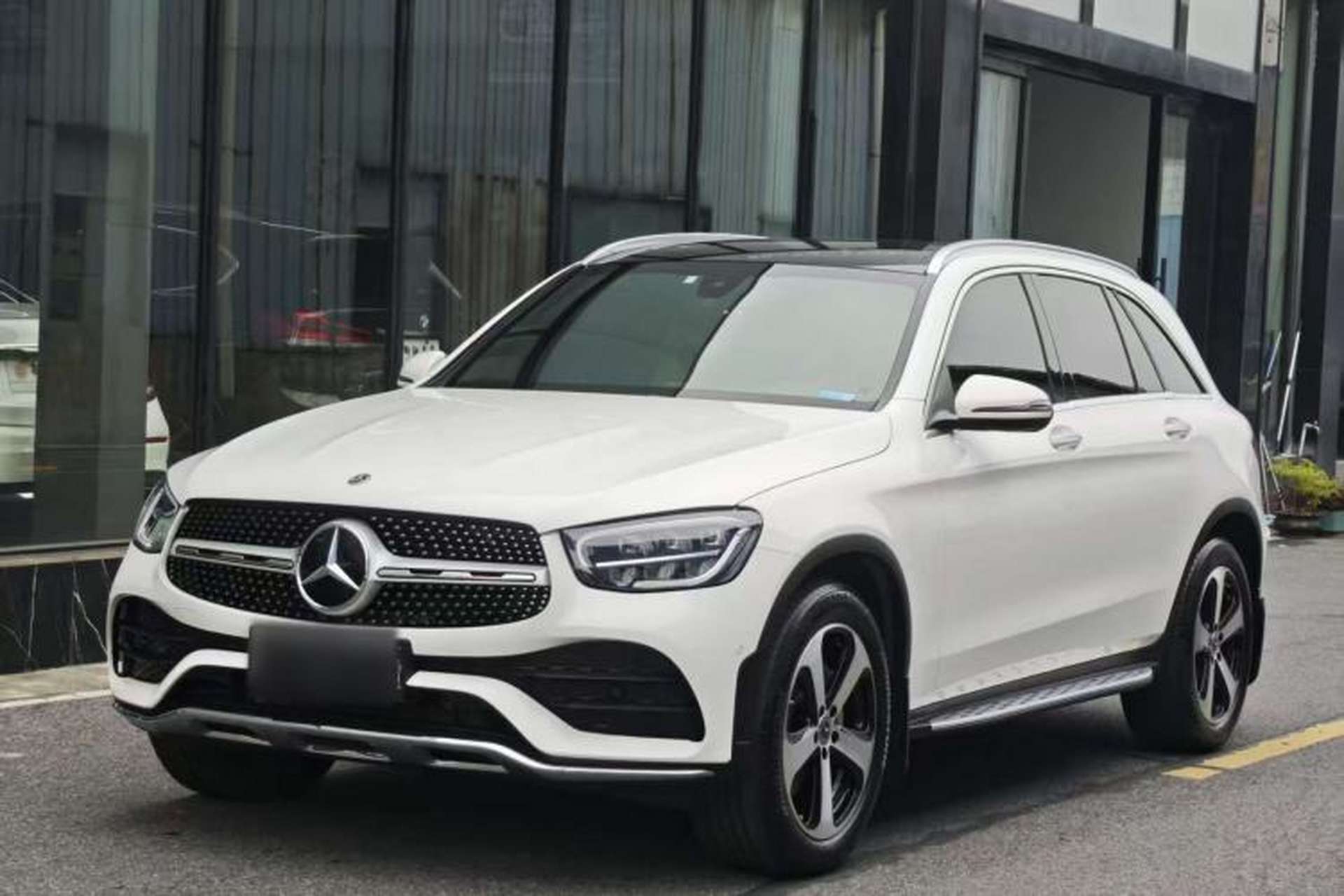 Used Mercedes-Benz GLC 2022 Facelifted GLC 260 L 4MATIC Dynamic Edition Exterior 6