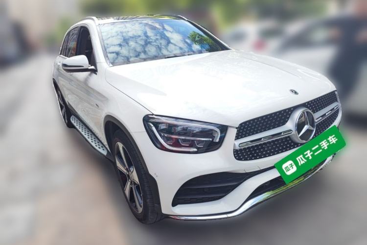 Used Mercedes-Benz GLC 2022 Facelift GLC 300 L 4MATIC Luxury Edition Front Right 45 Deg