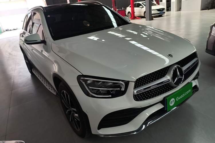 Used Mercedes-Benz GLC 2022 GLC 260 L 4MATIC Luxury Model Front Right 45 Deg