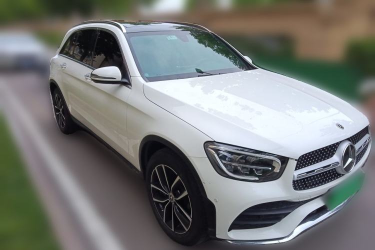 Used Mercedes-Benz GLC 2022 Second Facelift GLC 260 L 4MATIC Luxury Edition Front Right 45 Deg