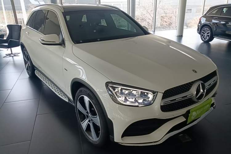 Used Mercedes-Benz GLC 2022 Refreshed GLC 300 L 4MATIC Dynamic Edition Prestige Version Front Right 45 Deg