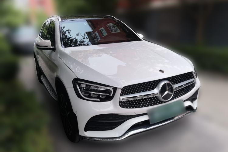 Used Mercedes-Benz GLC 2022 GLC 260 L 4MATIC Luxury Model Front Right 45 Deg