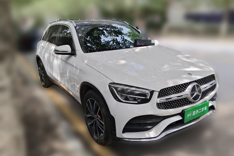 Used Mercedes-Benz GLC 2022 Second Facelift GLC 260 L 4MATIC Luxury Edition Front Right 45 Deg