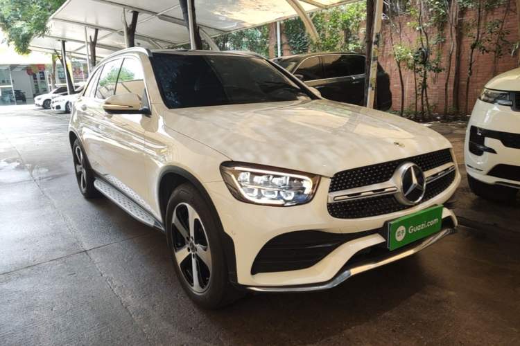 Used Mercedes-Benz GLC 2022 Facelifted GLC 260 L 4MATIC Dynamic Edition Front Right 45 Deg