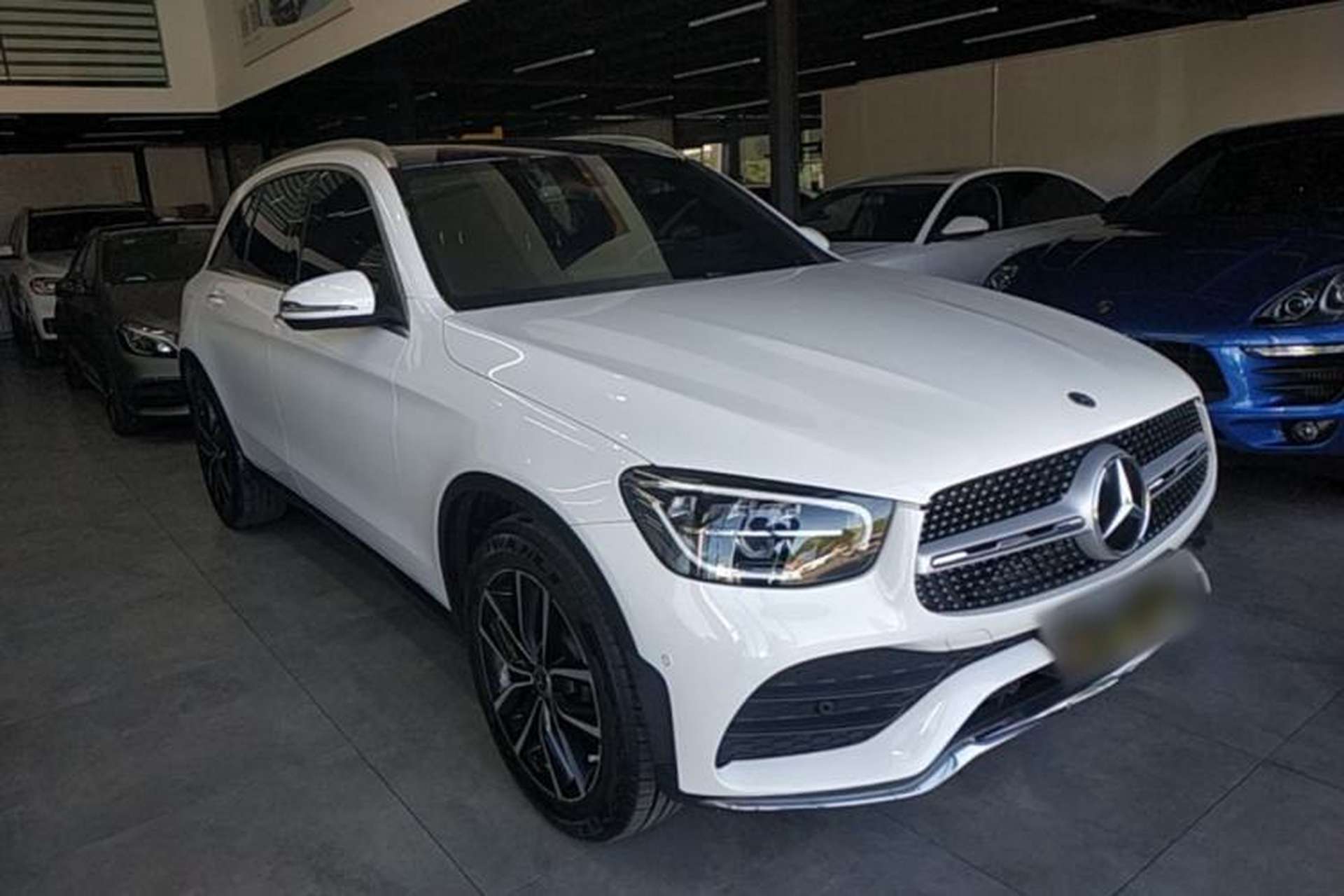 Used Mercedes-Benz GLC 2022 Second Facelift GLC 260 L 4MATIC Luxury Edition Front Right 45 Deg