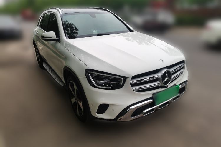Used Mercedes-Benz GLC 2022 Refreshed GLC 260 L 4MATIC Dynamic Edition Front Right 45 Deg