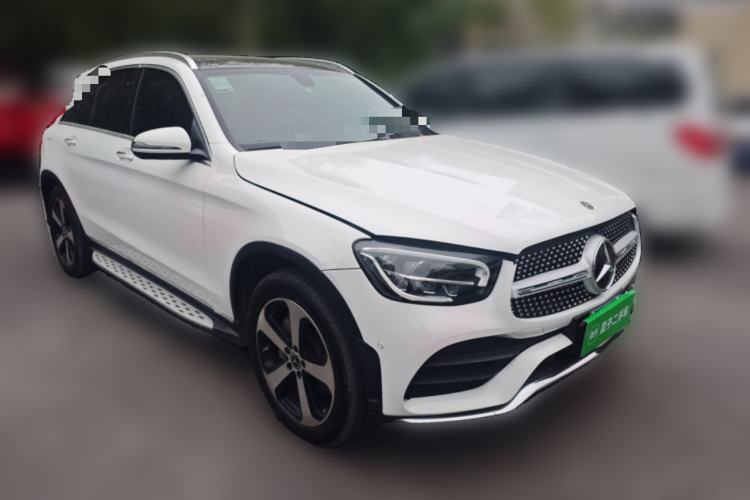 Used Mercedes-Benz GLC 2022 Facelifted GLC 260 L 4MATIC Dynamic Edition Front Right 45 Deg