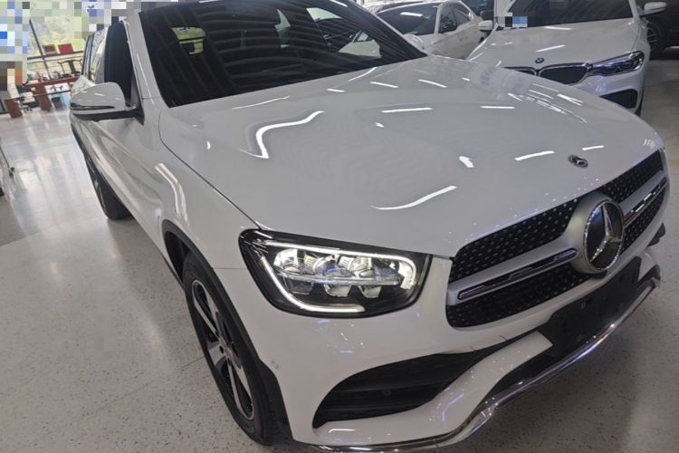 Used Mercedes-Benz GLC 2022 Facelifted GLC 260 L 4MATIC Dynamic Edition Front Right 45 Deg
