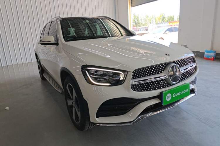 Used Mercedes-Benz GLC 2022 Facelifted GLC 260 L 4MATIC Dynamic Edition Front Right 45 Deg