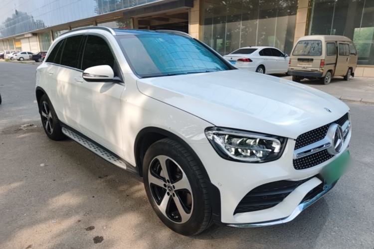 Used Mercedes-Benz GLC 2022 Facelifted GLC 260 L 4MATIC Dynamic Edition Front Right 45 Deg