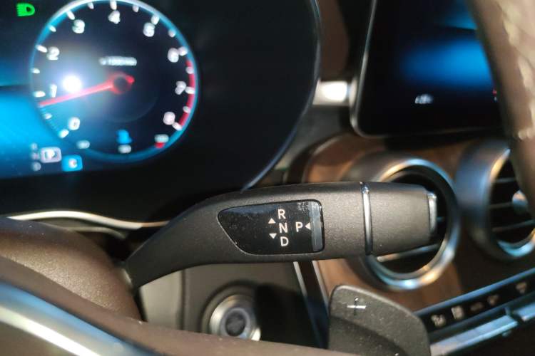 Used Mercedes-Benz GLC 2022 Refreshed GLC 300 L 4MATIC Dynamic Edition Prestige Version Gear Lever