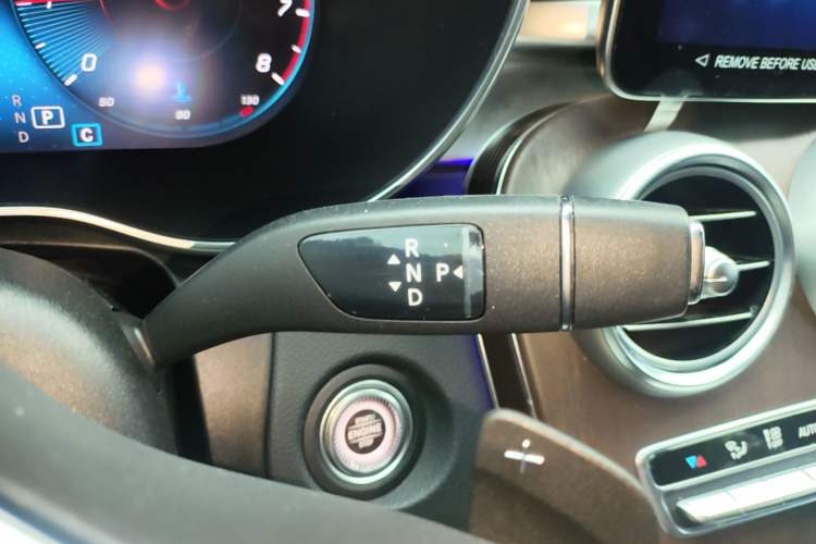 Used Mercedes-Benz GLC 2022 Refreshed GLC 300 L 4MATIC Dynamic Edition Gear Lever