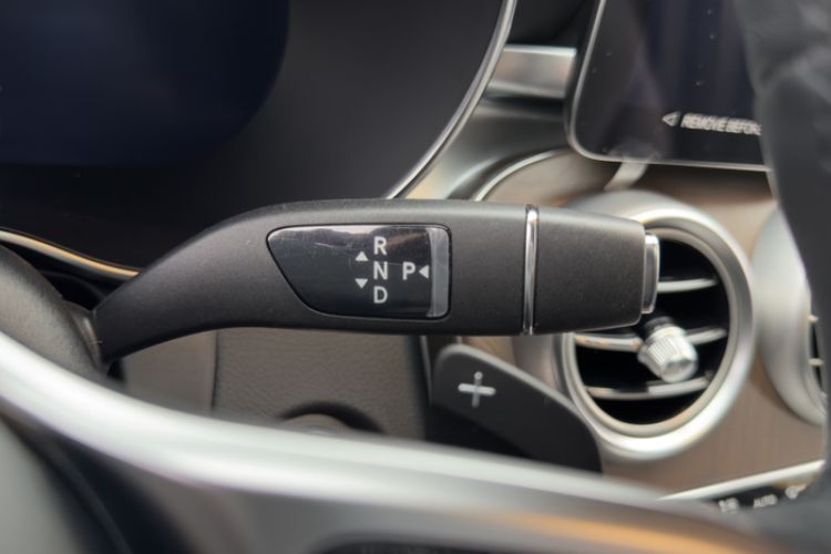 Used Mercedes-Benz GLC 2022 Refreshed GLC 300 L 4MATIC Dynamic Edition Prestige Version Gear Lever