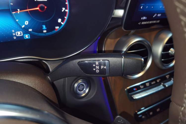 Used Mercedes-Benz GLC 2022 Refreshed GLC 300 L 4MATIC Dynamic Edition Prestige Version Gear Lever
