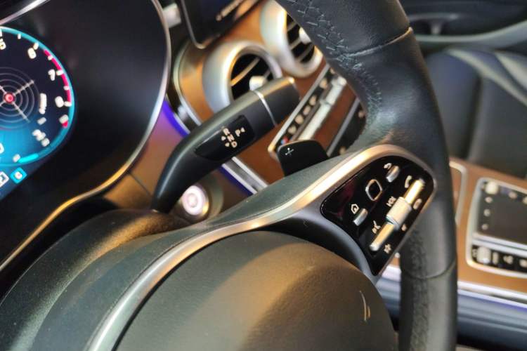 Used Mercedes-Benz GLC 2022 GLC 260 L 4MATIC Luxury Model Gear Lever
