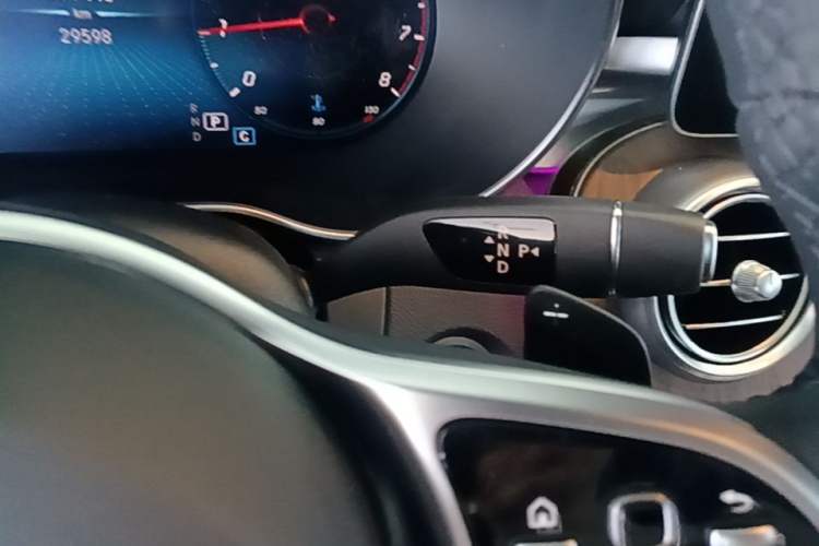 Used Mercedes-Benz GLC 2022 Refreshed GLC 300 L 4MATIC Dynamic Edition Prestige Version Gear Lever