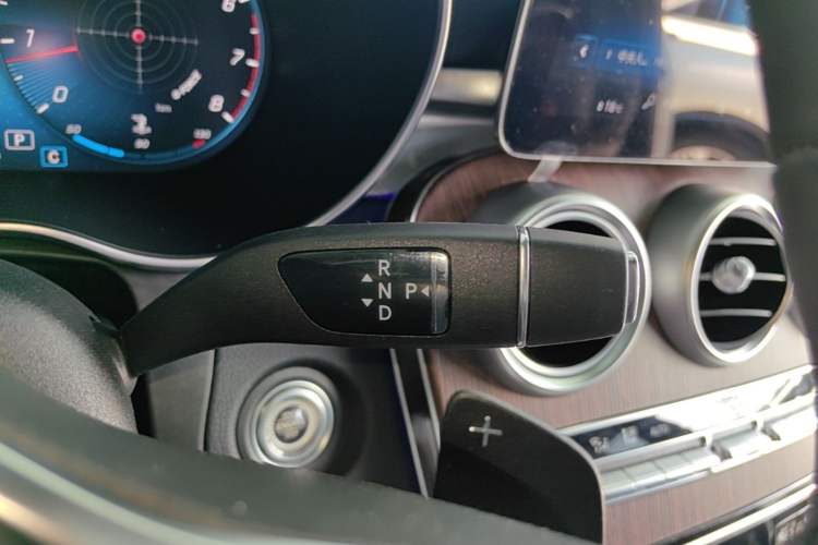 Used Mercedes-Benz GLC 2022 GLC 300 L 4MATIC Dynamic Model Gear Lever