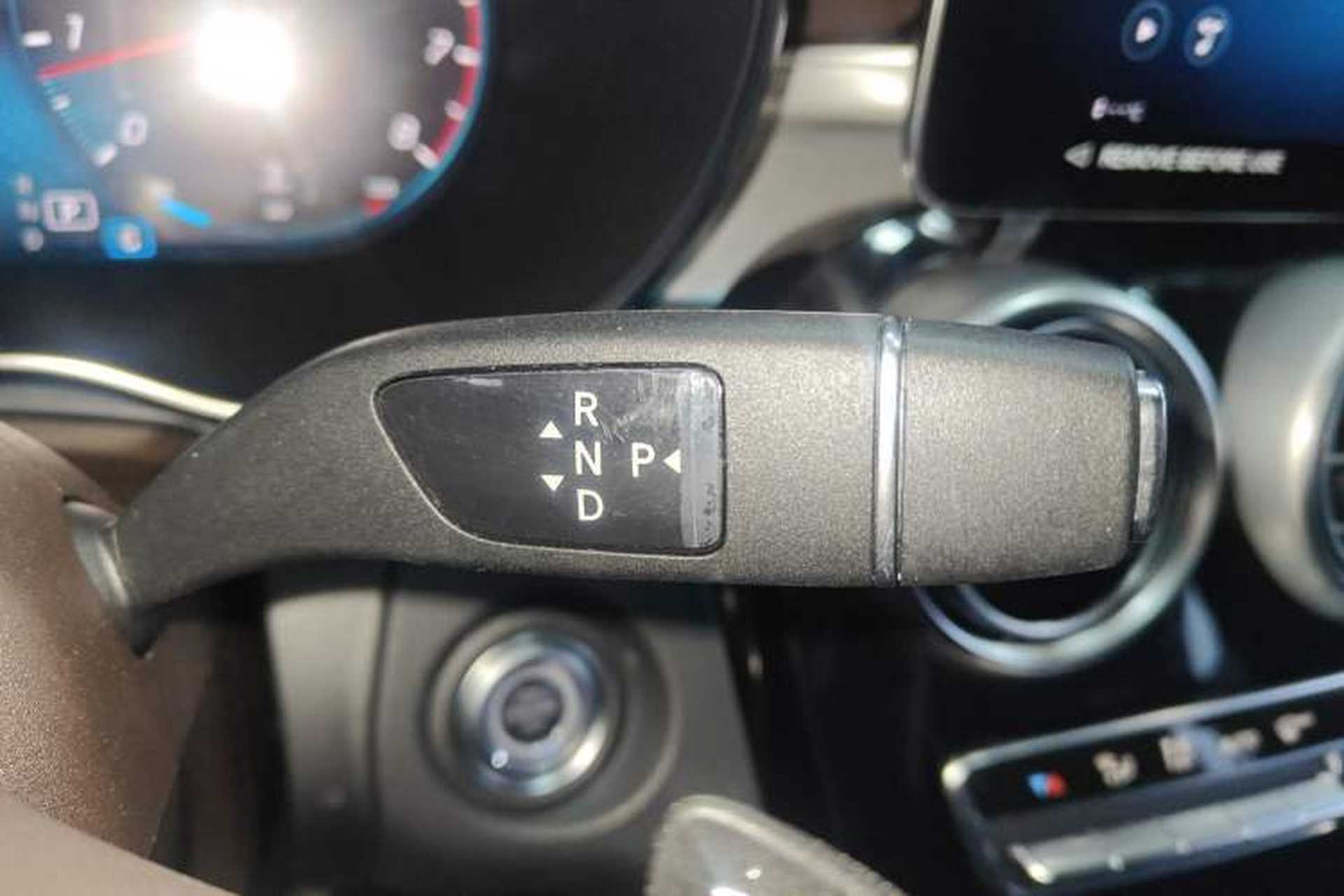 Used Mercedes-Benz GLC 2022 Facelifted GLC 260 L 4MATIC Dynamic Edition Gear Lever