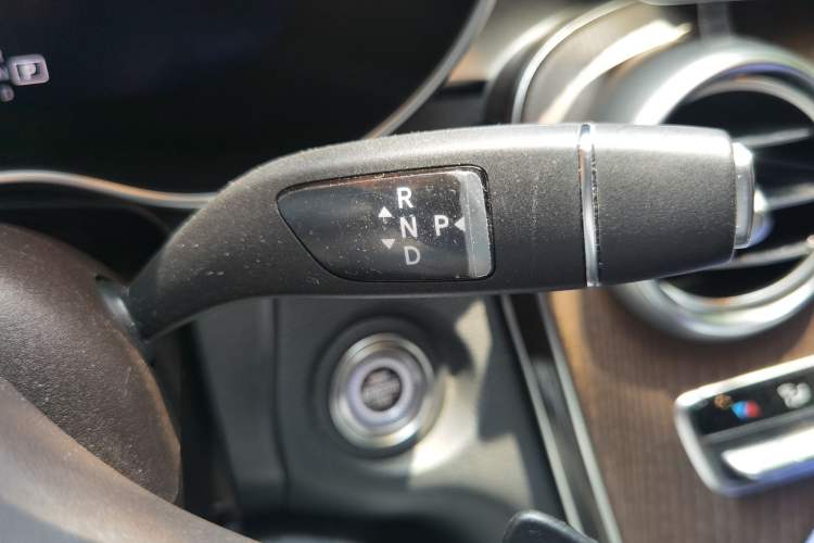 Used Mercedes-Benz GLC 2022 GLC 260 L 4MATIC Luxury Model Gear Lever