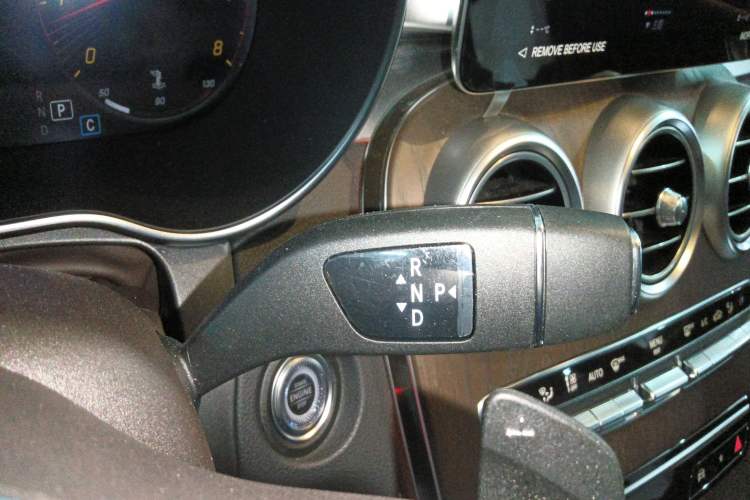 Used Mercedes-Benz GLC 2022 Refreshed GLC 300 L 4MATIC Dynamic Edition Prestige Version Gear Lever