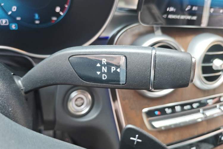 Used Mercedes-Benz GLC 2022 Refreshed GLC 300 L 4MATIC Dynamic Edition Prestige Version Gear Lever