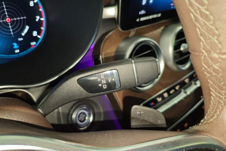 Used Mercedes-Benz GLC 2022 Refreshed GLC 300 L 4MATIC Dynamic Edition Gear Lever