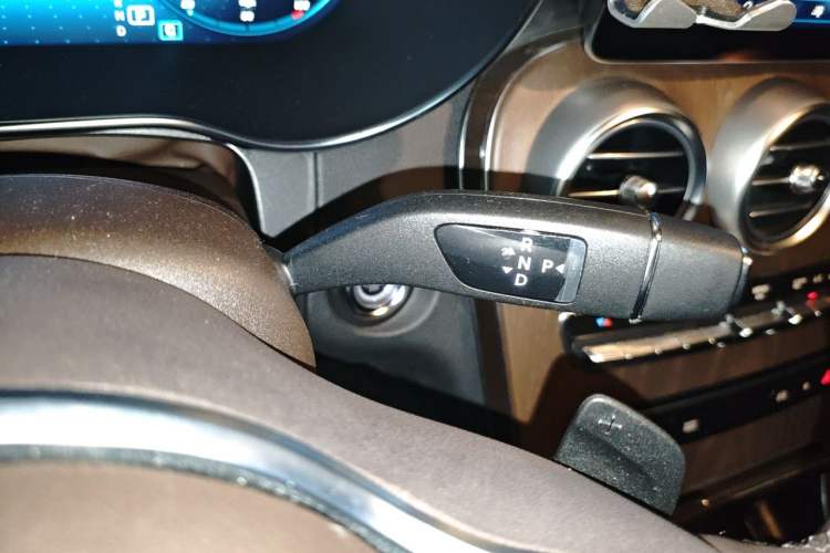 Used Mercedes-Benz GLC 2022 Refreshed GLC 300 L 4MATIC Dynamic Edition Prestige Version Gear Lever