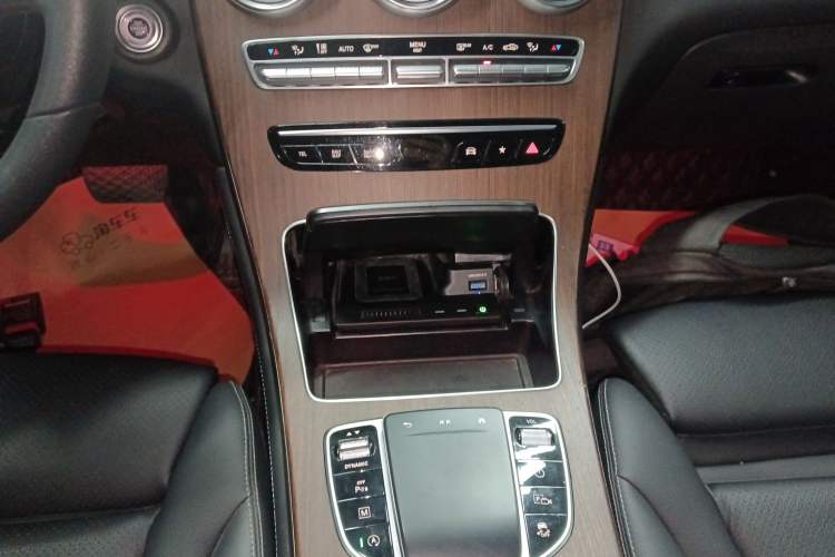 Used Mercedes-Benz GLC 2022 GLC 300 L 4MATIC Dynamic Model Gear Lever