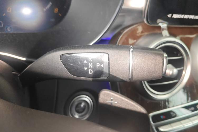 Used Mercedes-Benz GLC 2022 Refreshed GLC 300 L 4MATIC Dynamic Edition Prestige Version Gear Lever