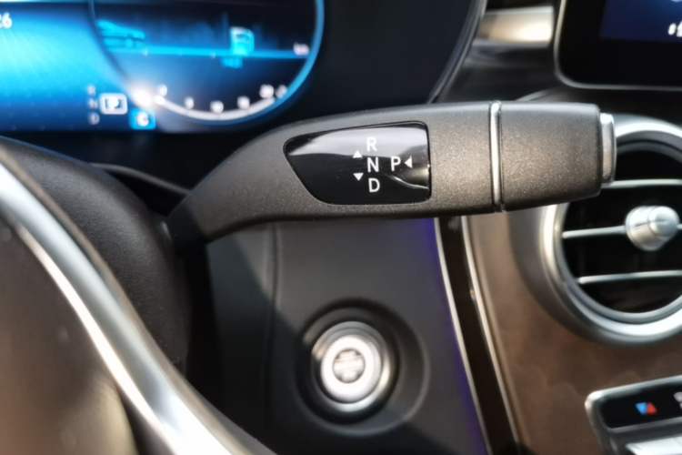 Used Mercedes-Benz GLC 2022 Refreshed GLC 300 L 4MATIC Dynamic Edition Prestige Version Gear Lever