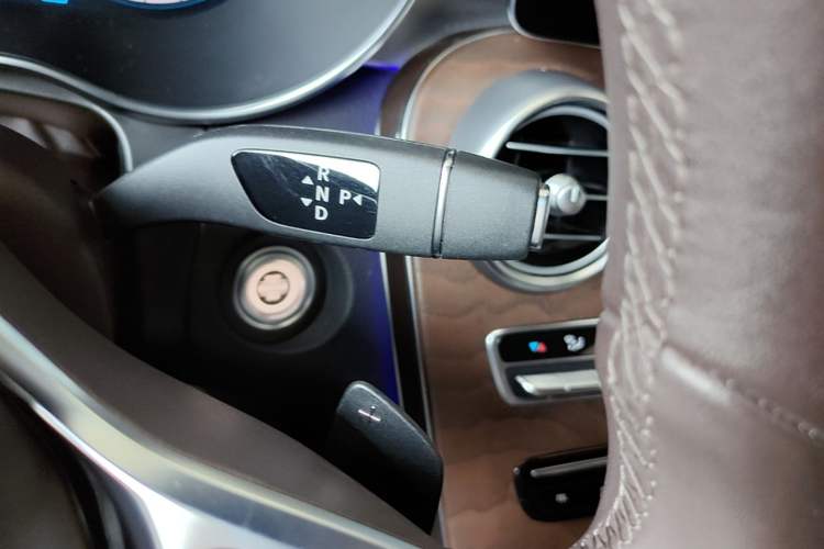 Used Mercedes-Benz GLC 2022 Refreshed GLC 300 L 4MATIC Dynamic Edition Prestige Version Gear Lever