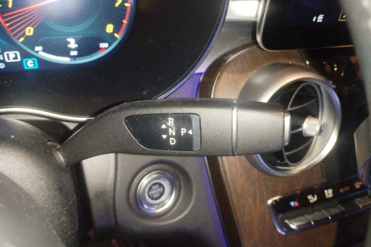 Used Mercedes-Benz GLC 2022 GLC 300 L 4MATIC Dynamic Edition Prestige Model Gear Lever