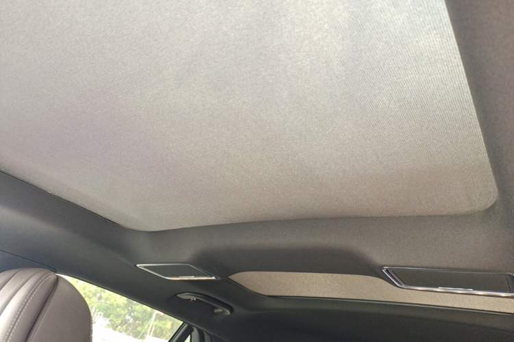 Used Mercedes-Benz GLC 2022 Refreshed GLC 300 L 4MATIC Dynamic Edition Prestige Version Headliner
