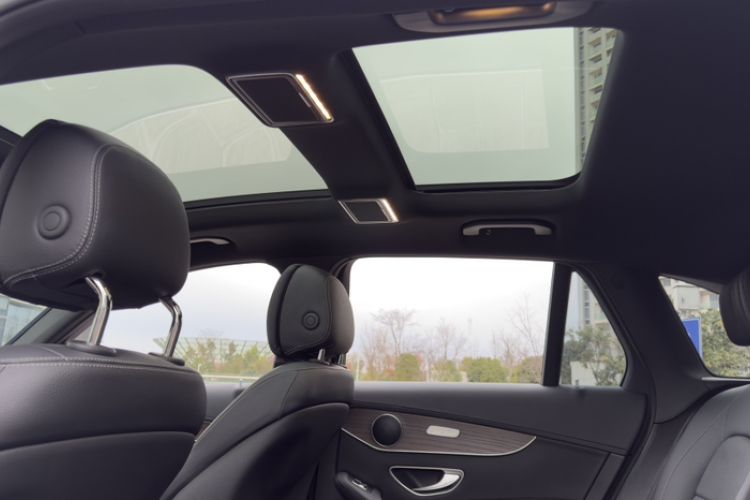 Used Mercedes-Benz GLC 2022 Refreshed GLC 300 L 4MATIC Dynamic Edition Prestige Version Headliner