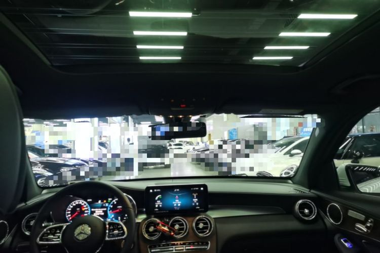 Used Mercedes-Benz GLC 2022 Facelift GLC 260 L 4MATIC Luxury Edition Headliner