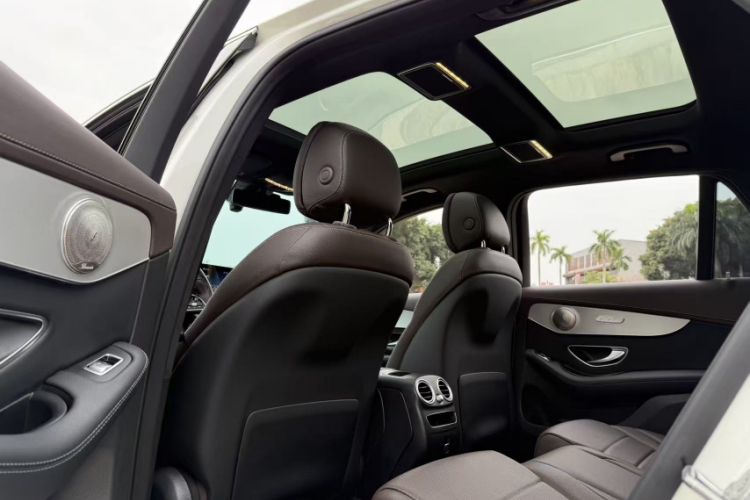 Used Mercedes-Benz GLC 2022 Facelifted GLC 260 L 4MATIC Dynamic Edition Headliner