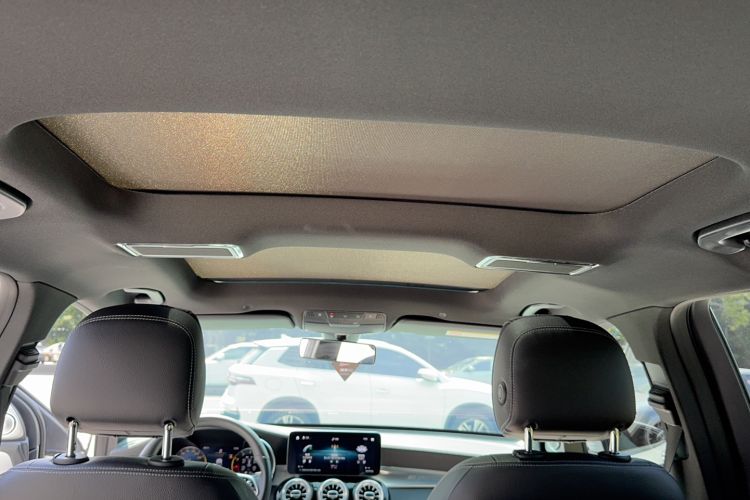 Used Mercedes-Benz GLC 2022 Facelifted GLC 260 L 4MATIC Dynamic Edition Headliner
