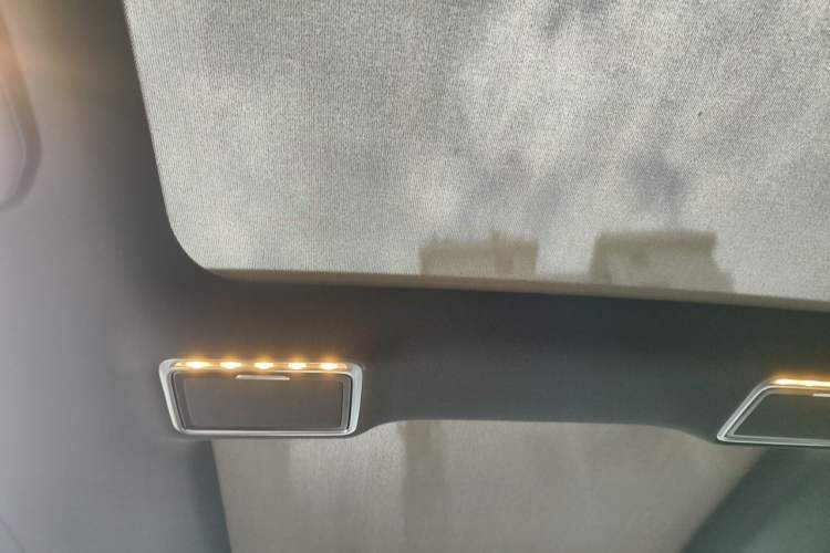 Used Mercedes-Benz GLC 2022 GLC 300 L 4MATIC Dynamic Edition Prestige Model Headliner