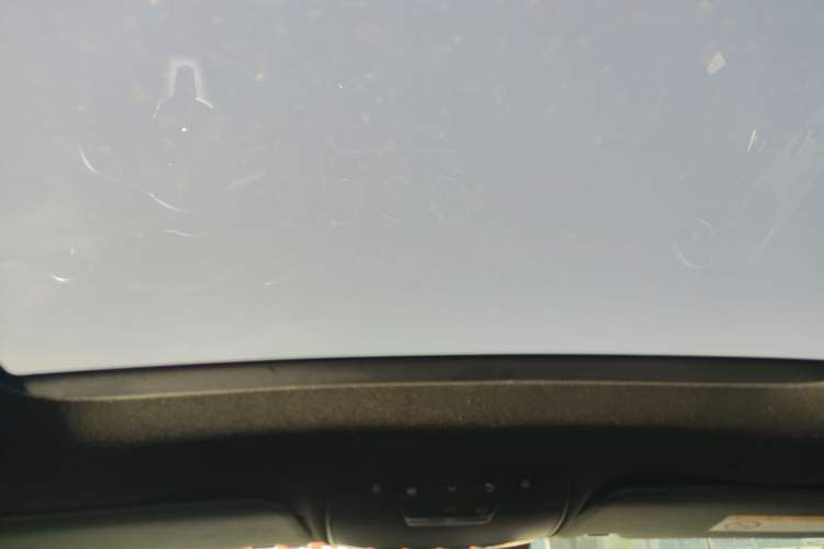 Used Mercedes-Benz GLC 2022 Facelifted GLC 260 L 4MATIC Dynamic Edition Headliner