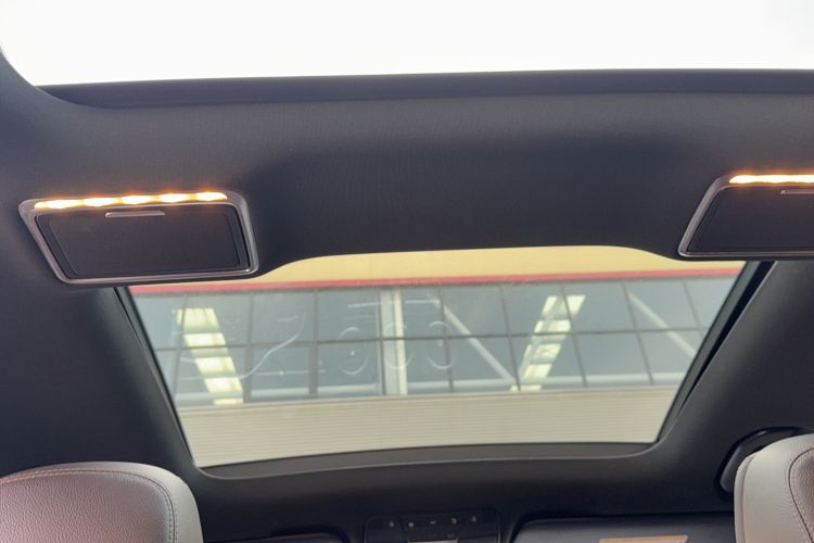 Used Mercedes-Benz GLC 2022 Facelifted GLC 260 L 4MATIC Dynamic Edition Headliner