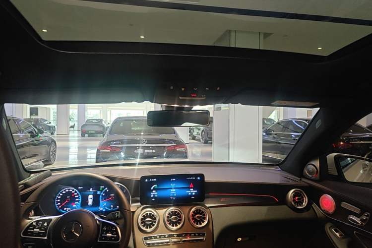 Used Mercedes-Benz GLC 2022 Refreshed GLC 300 L 4MATIC Dynamic Edition Prestige Version Headliner