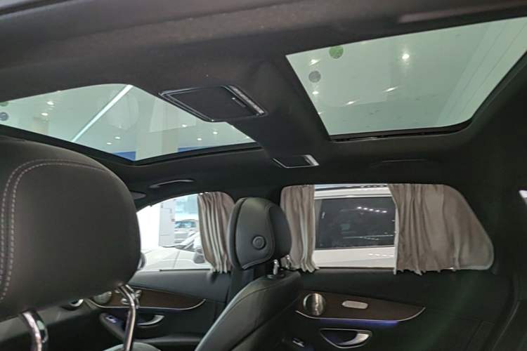 Used Mercedes-Benz GLC 2022 GLC 300 L 4MATIC Dynamic Model Headliner