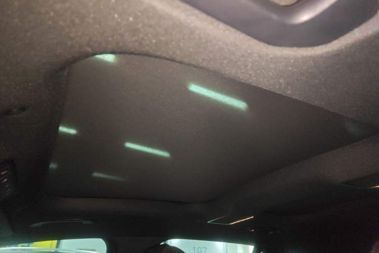 Used Mercedes-Benz GLC 2022 Facelifted GLC 260 L 4MATIC Dynamic Edition Headliner