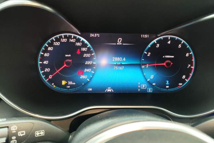 Used Mercedes-Benz GLC 2022 Refreshed GLC 300 L 4MATIC Dynamic Edition Instrument Cluster