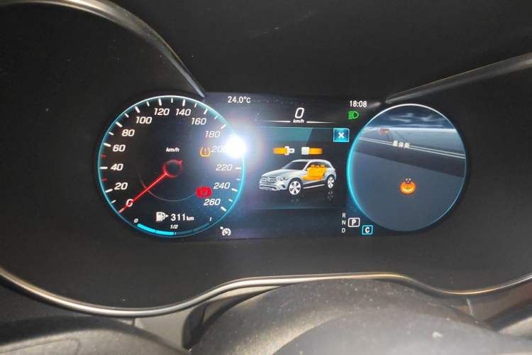 Used Mercedes-Benz GLC 2022 Facelift GLC 260 L 4MATIC Luxury Edition Instrument Cluster