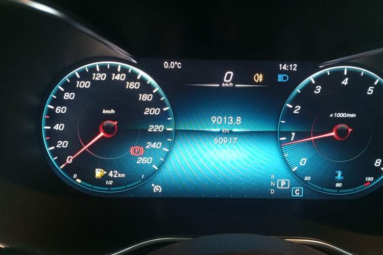 Used Mercedes-Benz GLC 2022 Facelift GLC 260 L 4MATIC Luxury Edition Instrument Cluster