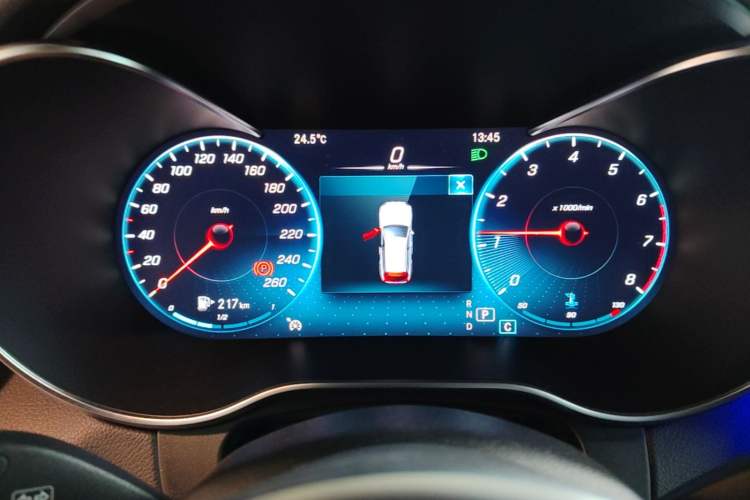 Used Mercedes-Benz GLC 2022 Second Facelift GLC 260 L 4MATIC Luxury Edition Instrument Cluster